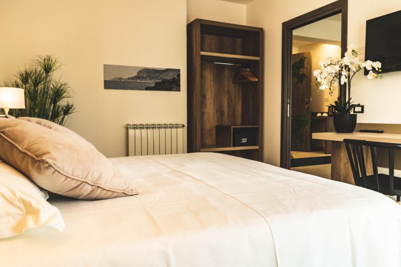 Hotel Pontemare Palermo Zewnętrze zdjęcie